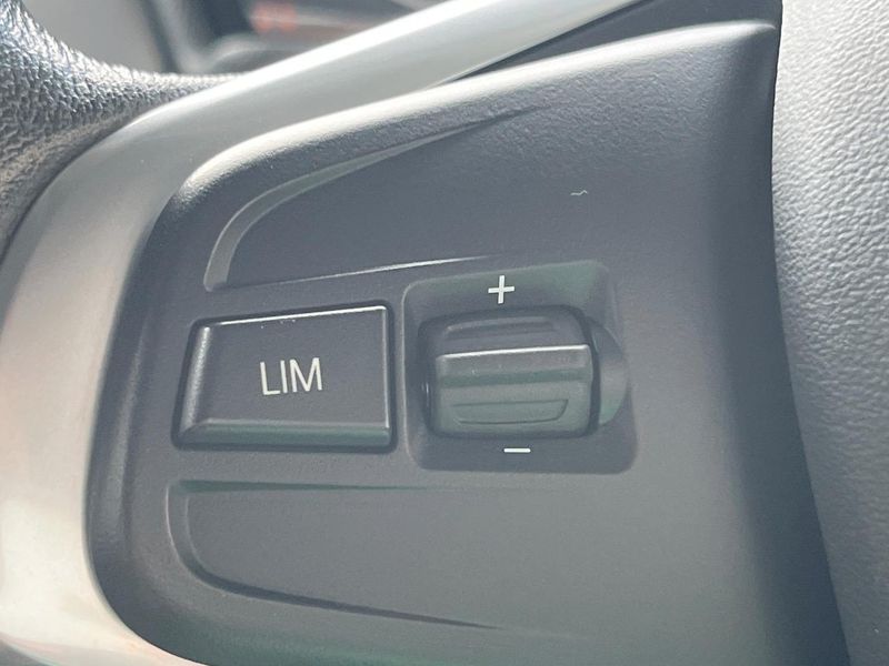 2016 BMW 2 Series LDA-2C20 (UW-6a47292889c31)[3]