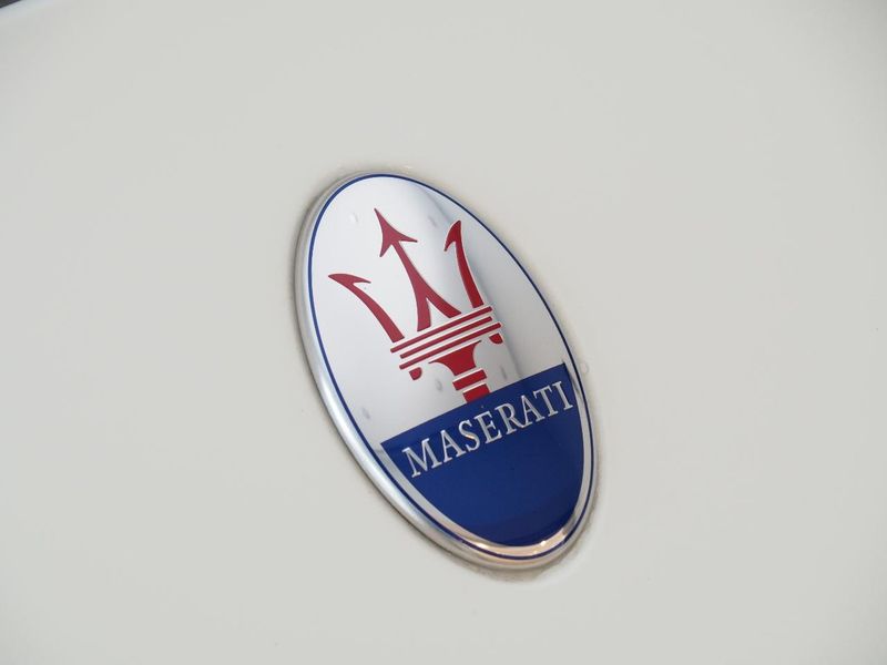 2019 Maserati Granturismo ABA-MGTA1 (UW-6a472939631de)[16]