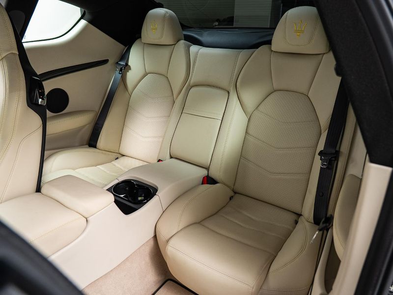 2019 Maserati Granturismo ABA-MGTA1 (UW-6a47293a3ee74)[23]