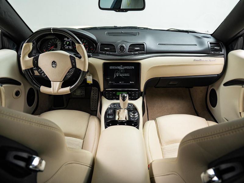 2019 Maserati Granturismo ABA-MGTA1 (UW-6a47293a3ee74)[17]