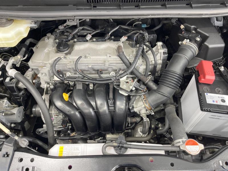 2016 Toyota Voxy DBA-ZRR80W (UW-6a472944747ec)[13]