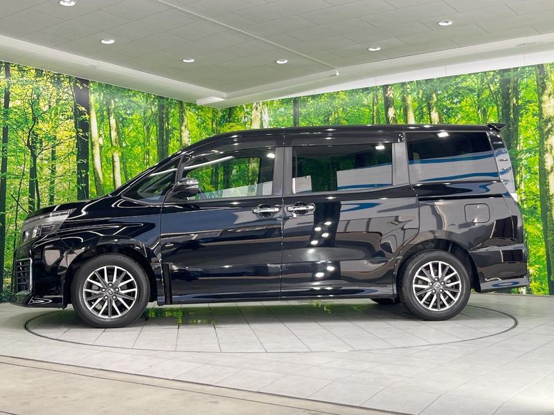 2016 Toyota Voxy DBA-ZRR80W (UW-6a472944747ec)[5]