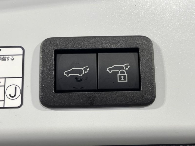 2024 Toyota Corolla Cross 6AA-ZVG16 (UW-6a472953225b7)[24]