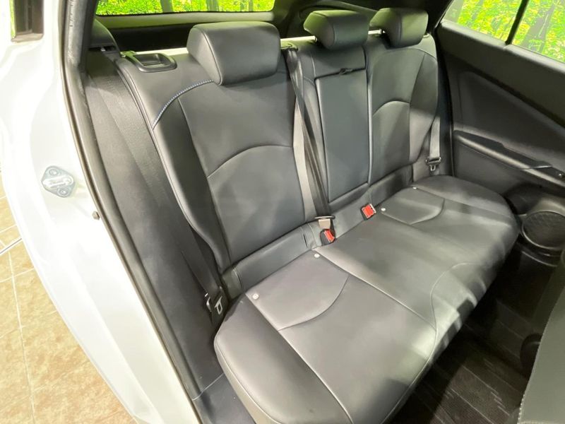 2016 Toyota Prius DAA-ZVW50 (UW-6a47295608d5b)[6]