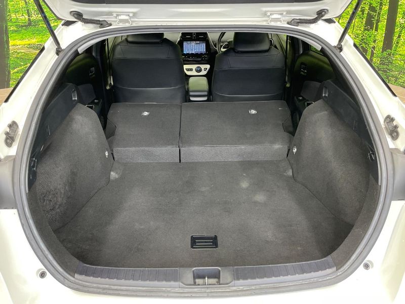 2016 Toyota Prius DAA-ZVW50 (UW-6a47295608d5b)[23]