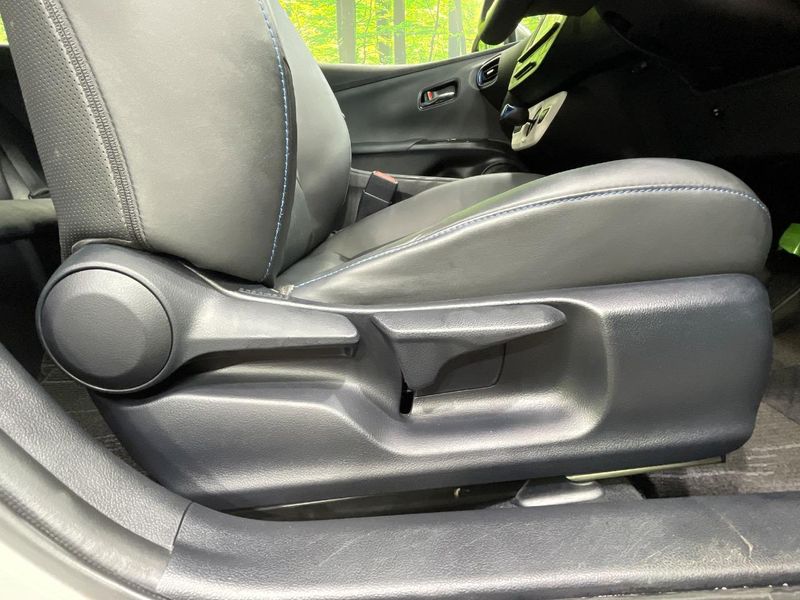 2016 Toyota Prius DAA-ZVW50 (UW-6a47295608d5b)[10]