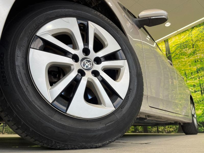 2016 Toyota Prius DAA-ZVW51 (UW-6a47295c3a958)[9]