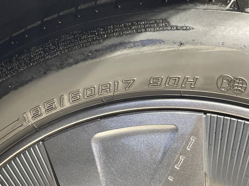 2023 Toyota Prius 6AA-ZVW60 (UW-6a47295f9556e)[17]