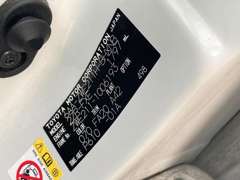 2018 Toyota Corolla Sport 6AA-ZWE211H (UW-6a472960d9ed7)[1]