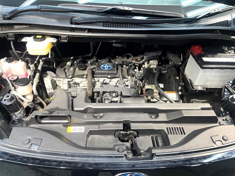 2023 Toyota Voxy 6AA-ZWR90W (UW-6a47296b37032)[4]