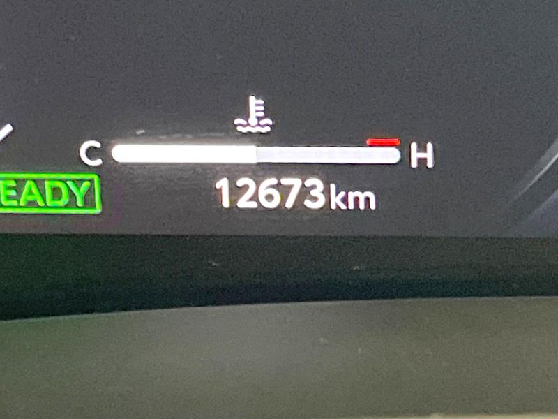 2024 Toyota Vellfire Hybrid 6AA-AAHH40W (UW-6a48a790af6a4)[2]