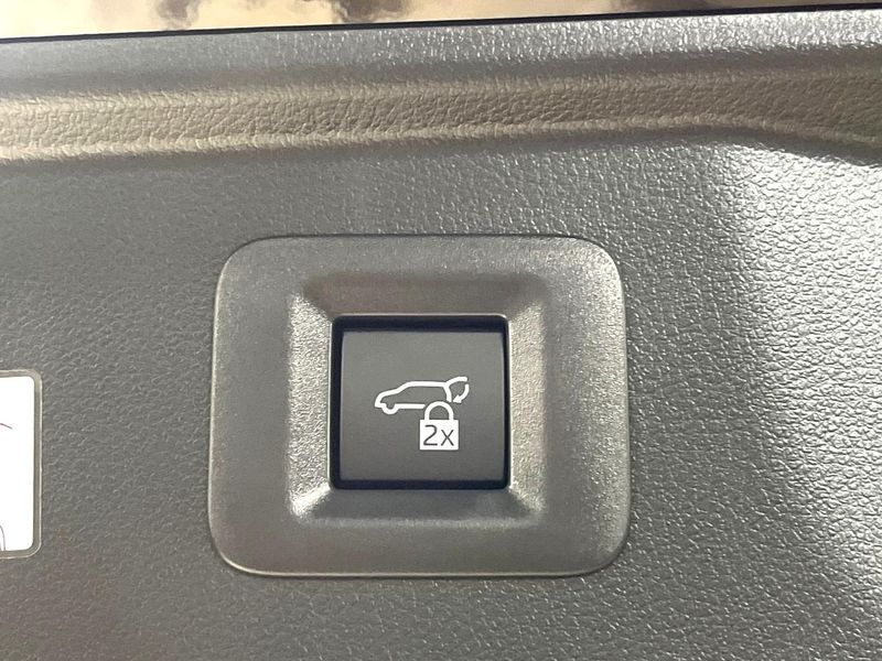 2026 Toyota Alphard 3BA-AGH40W (UW-6a48a7b8d8e53)[22]