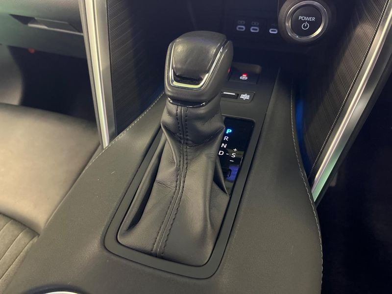 2024 Toyota Harrier Hybrid 6AA-AXUH80 (UW-6a48a7db787cb)[15]