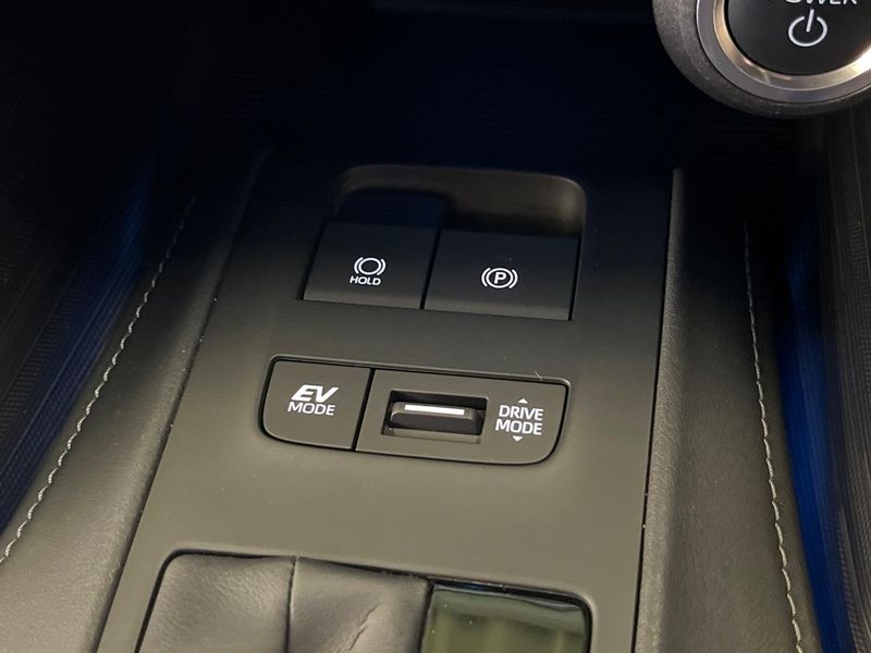 2024 Toyota Harrier Hybrid 6AA-AXUH80 (UW-6a48a7db787cb)[14]