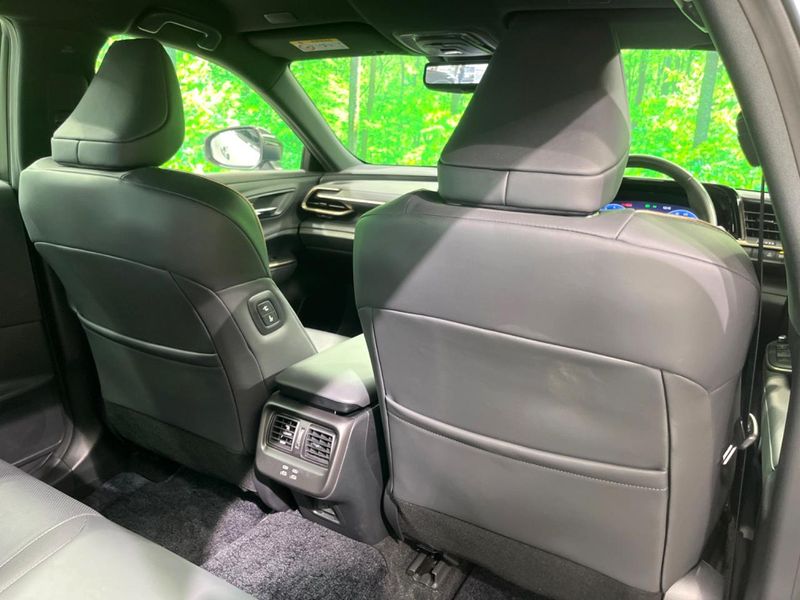 2023 Toyota Crown Crossover 6AA-AZSH35 (UW-6a48a7eda5f4e)[18]