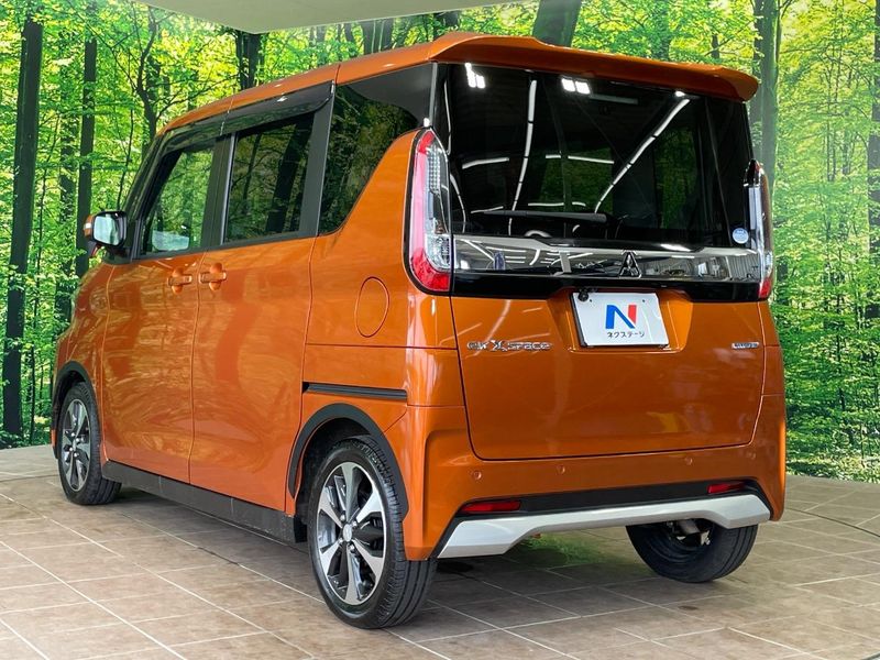 2020 Mitsubishi eK Cross Space 4AA-B35A (UW-6a48a805d28ae)[16]