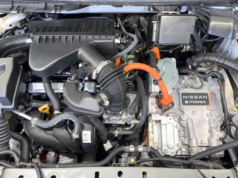 2021 Nissan Note 6AA-E13 (UW-6a48a84f1c5c0)[4]