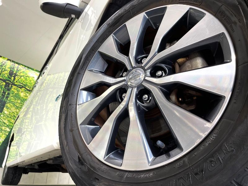 2017 Nissan Serena DAA-GFC27 (UW-6a48a870e0faf)[26]