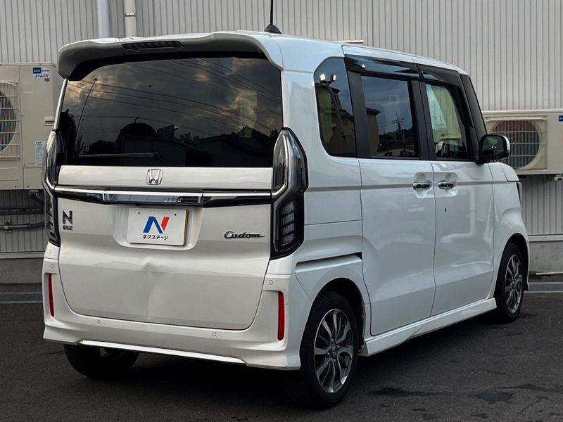 2021 Honda N-BOX CUSTOM 6BA-JF3 (UW-6a48a90762343)[23]