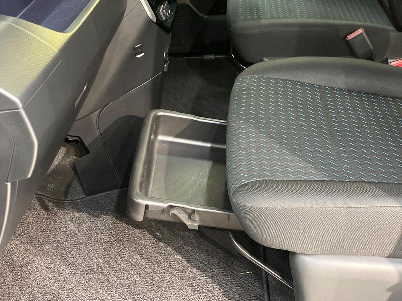 2023 Toyota Roomy 5BA-M900A (UW-6a48a9c02f6ba)[19]