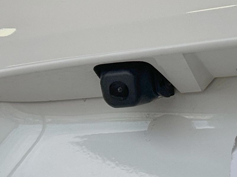 2013 Toyota Aqua DAA-NHP10 (UW-6a48aa8d75c62)[13]
