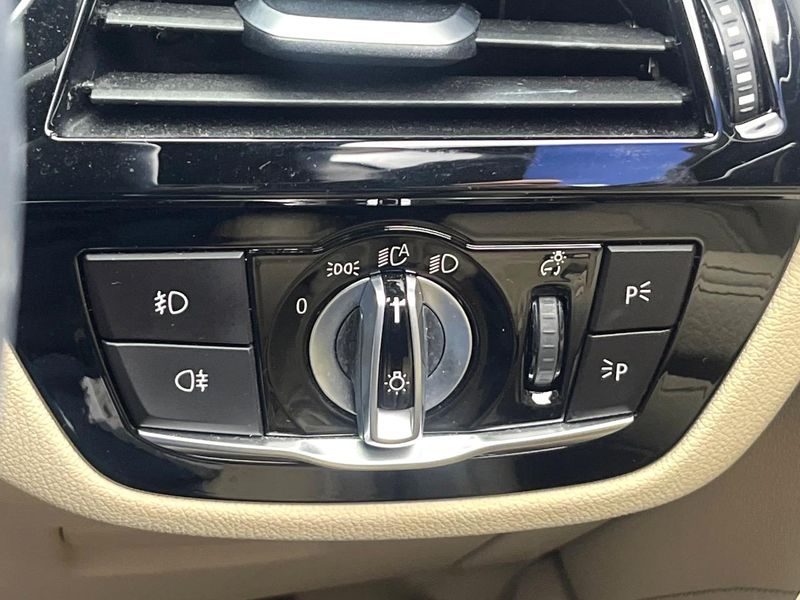 2019 BMW 5 Series DBA-JL10 (UW-6a48ab2f9fbbe)[6]