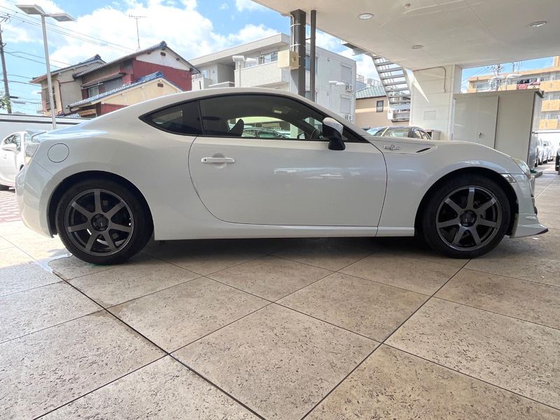 2013 Toyota 86 DBA-ZN6 (UW-6a48ab5f95391)[11]