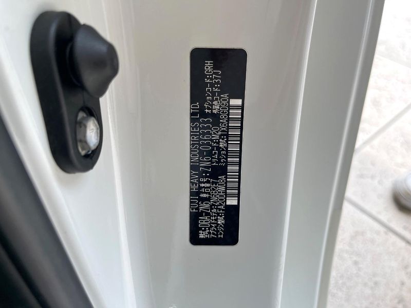2013 Toyota 86 DBA-ZN6 (UW-6a48ab5fcf2fc)[1]