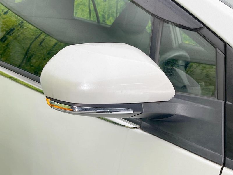 2022 Toyota Prius 6AA-ZVW51 (UW-6a48ab94a41c3)[5]