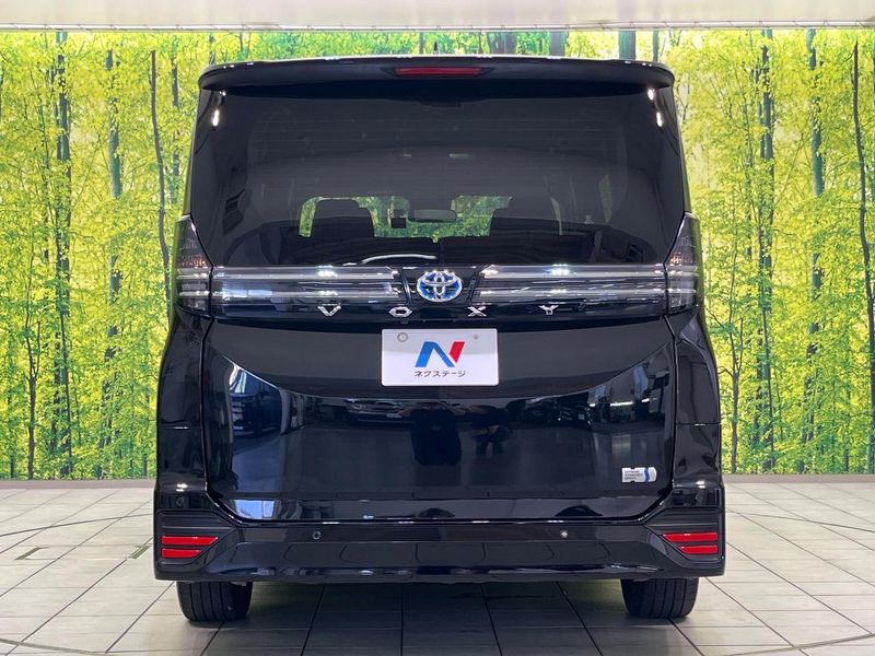2023 Toyota Voxy 6AA-ZWR90W (UW-6a48abb4055e6)[8]