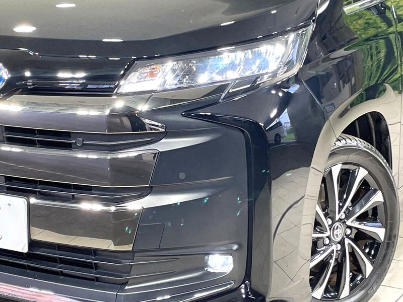 2023 Toyota Noah 6AA-ZWR90W (UW-6a48abb65c2ba)[8]