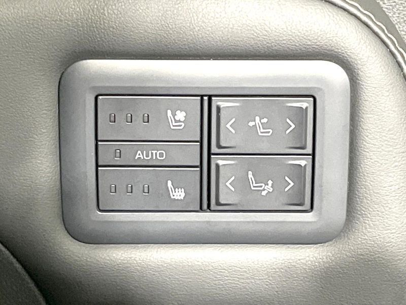 2025 Toyota Alphard 3BA-AGH40W (UW-6a49c9a1d4523)[25]