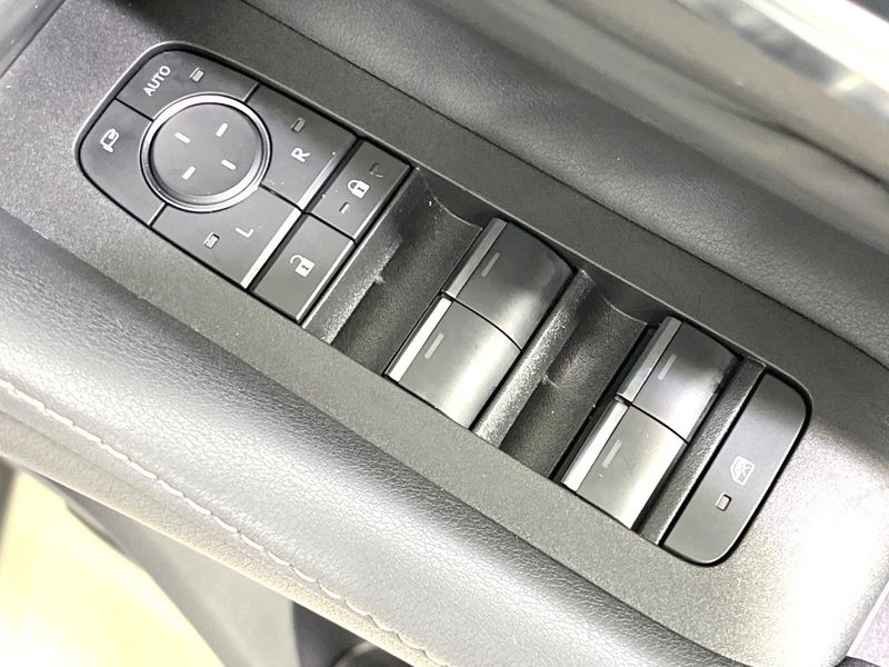 2025 Toyota Alphard 3BA-AGH40W (UW-6a49c9a1d4523)[11]