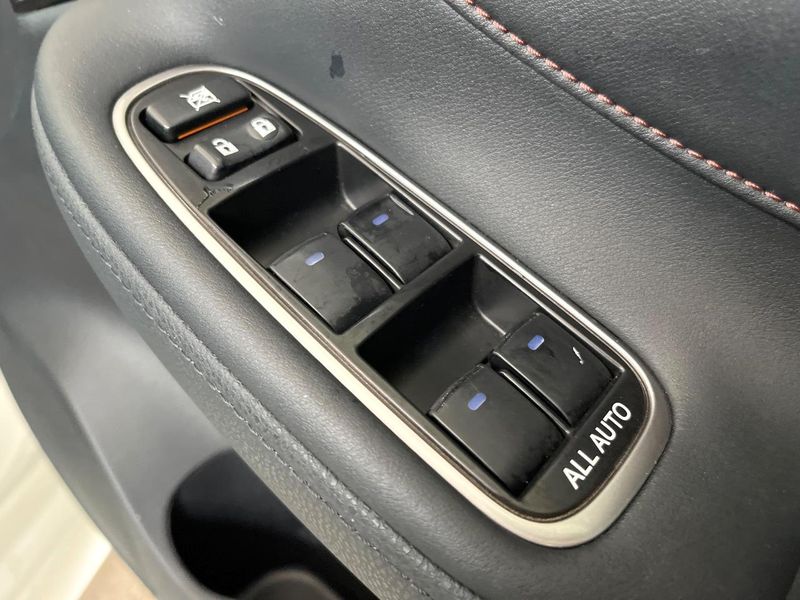 2014 Toyota Crown Hybrid DAA-AWS210 (UW-6a49c9b001b86)[29]
