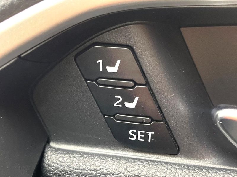 2022 Toyota RAV4 6AA-AXAH54 (UW-6a49c9b638db5)[12]