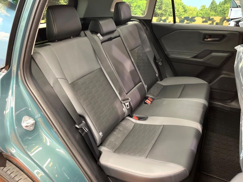 2026 Toyota RAV4 6AA-AXAN64 (UW-6a49c9ba9252d)[9]