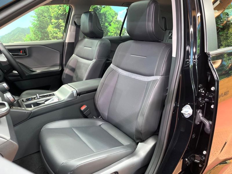 2026 Toyota RAV4 6AA-AXAN64 (UW-6a49c9bb41cbc)[11]