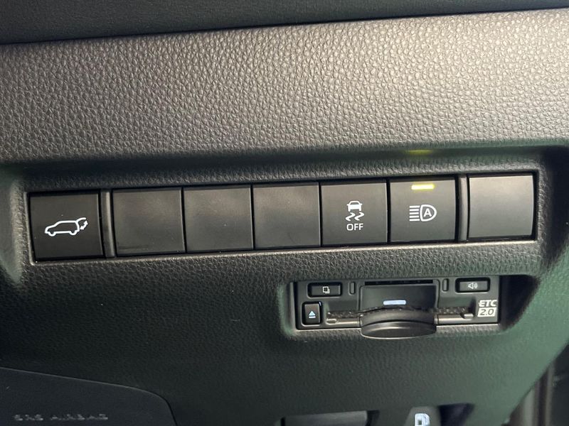 2024 Toyota Harrier Hybrid 6AA-AXUH80 (UW-6a49c9c40fc7f)[10]