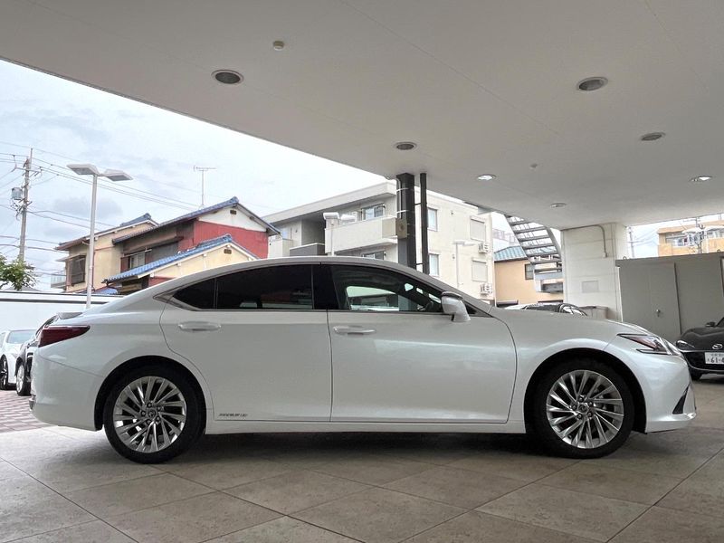 2019 Lexus ES 6AA-AXZH10 (UW-6a49c9cc0cf43)[26]