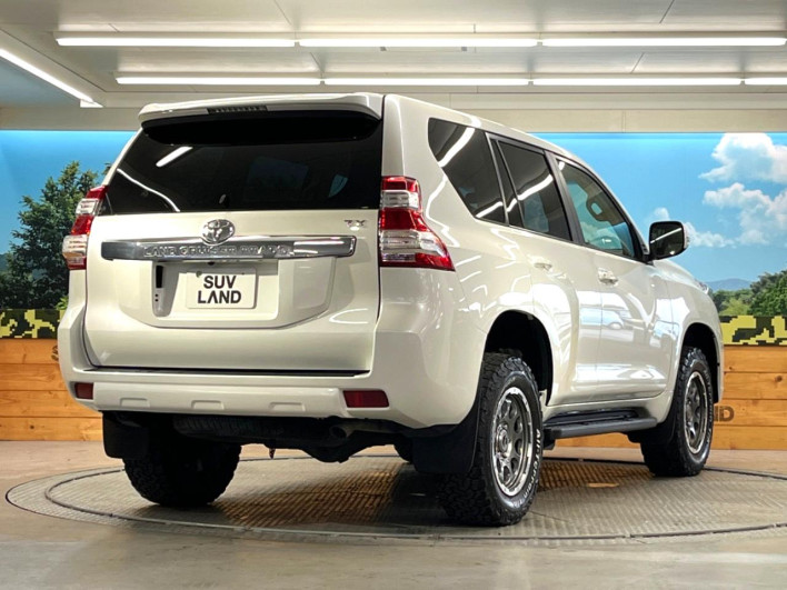 2016 Toyota Land Cruiser Prado LDA-GDJ150W (UW-6a49ca4e6c46c)[17]
