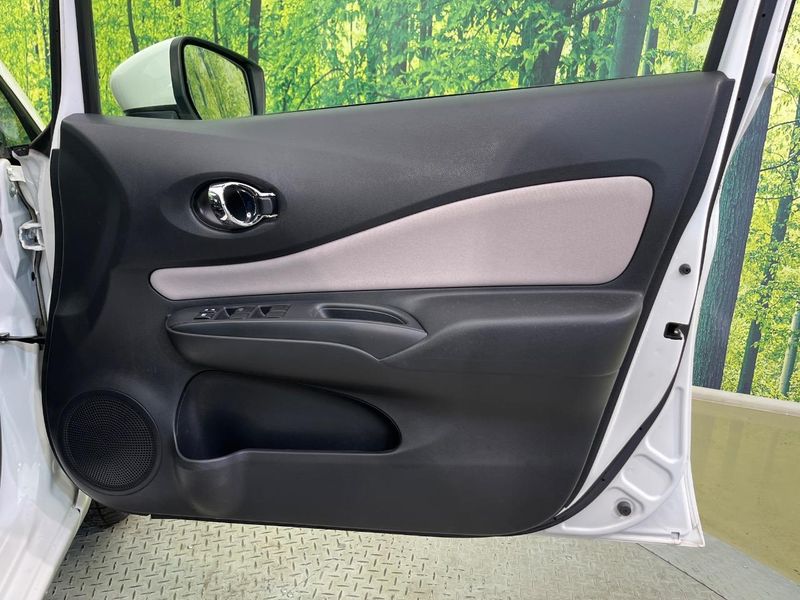 2017 Nissan Note DAA-HE12 (UW-6a49ca8bd173d)[20]