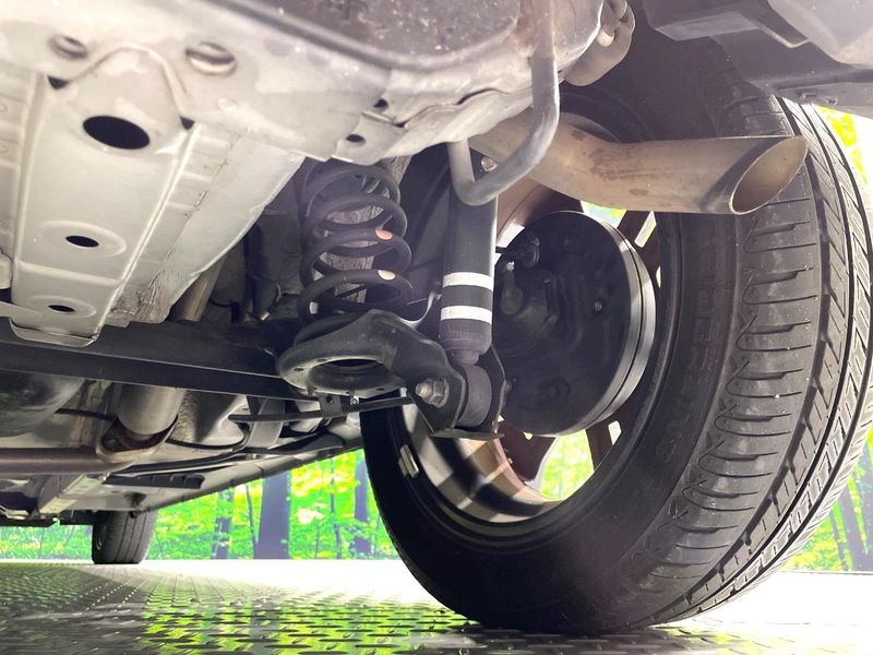 2018 Toyota Pixis Mega DBA-LA700A (UW-6a49cb62c485a)[9]