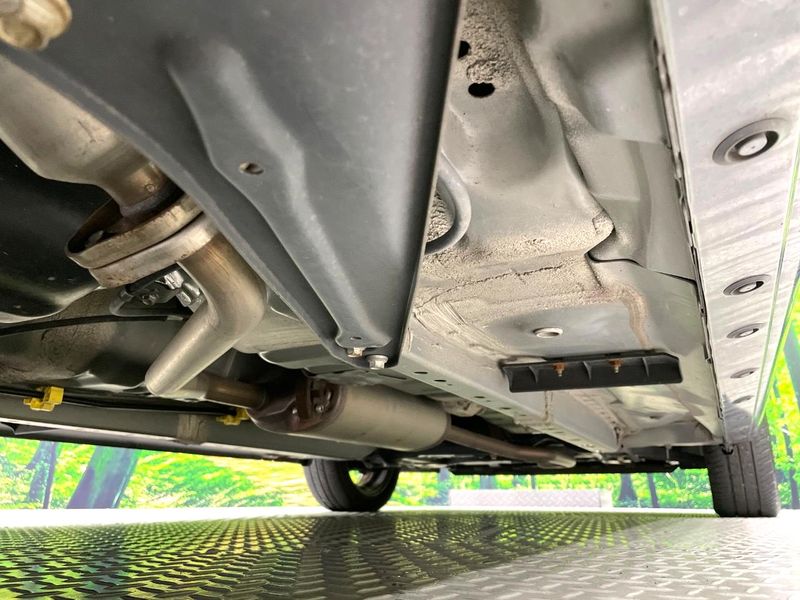 2018 Toyota Pixis Mega DBA-LA700A (UW-6a49cb62c485a)[10]