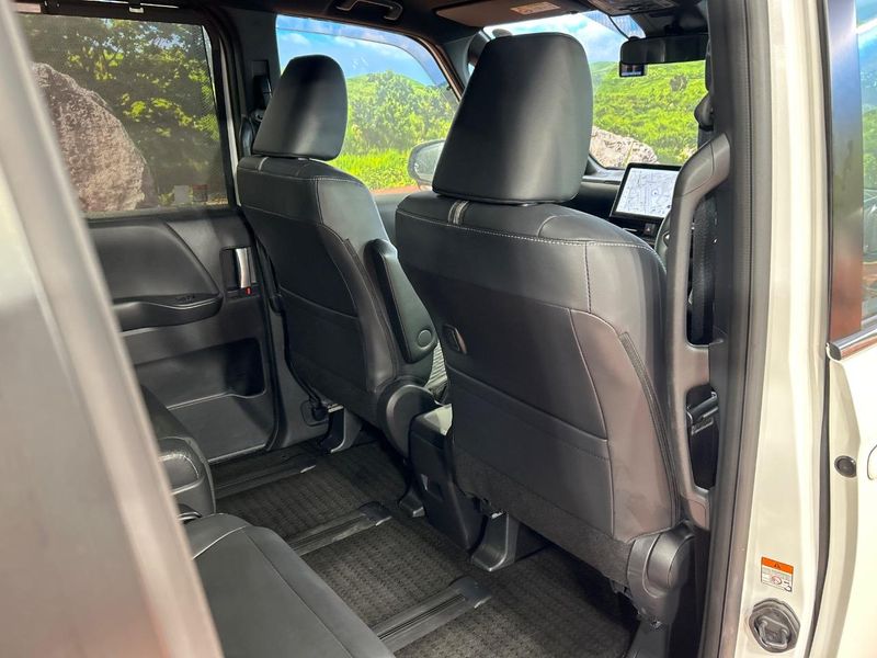 2023 Toyota Noah 6BA-MZRA90W (UW-6a49cc3011b6c)[25]