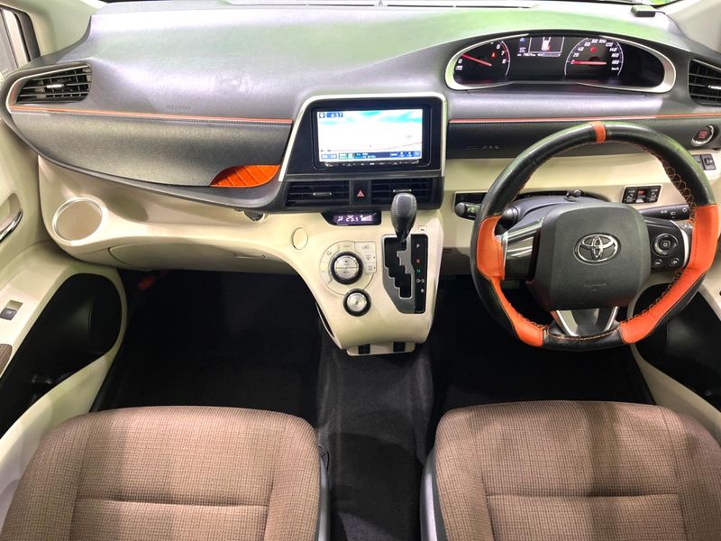 2016 Toyota Sienta DBA-NSP170G (UW-6a49cc4f613db)[27]