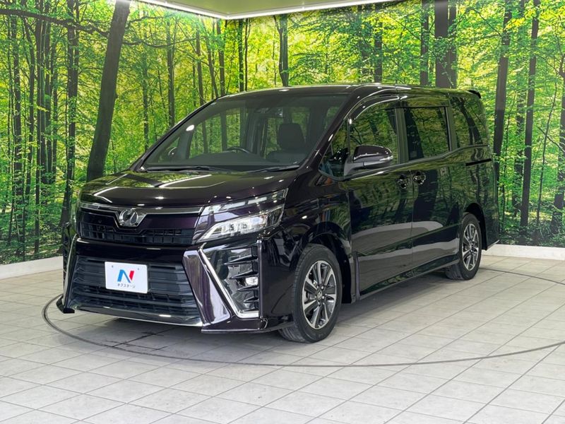 2017 Toyota Voxy DBA-ZRR80W (UW-6a49ccf61ea5a)[4]