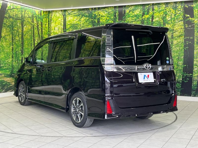 2017 Toyota Voxy DBA-ZRR80W (UW-6a49ccf61ea5a)[10]
