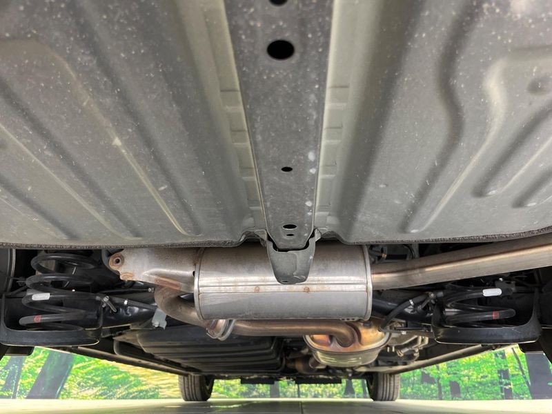 2018 Toyota Esquire DBA-ZRR80G (UW-6a49ccf9a94ac)[19]