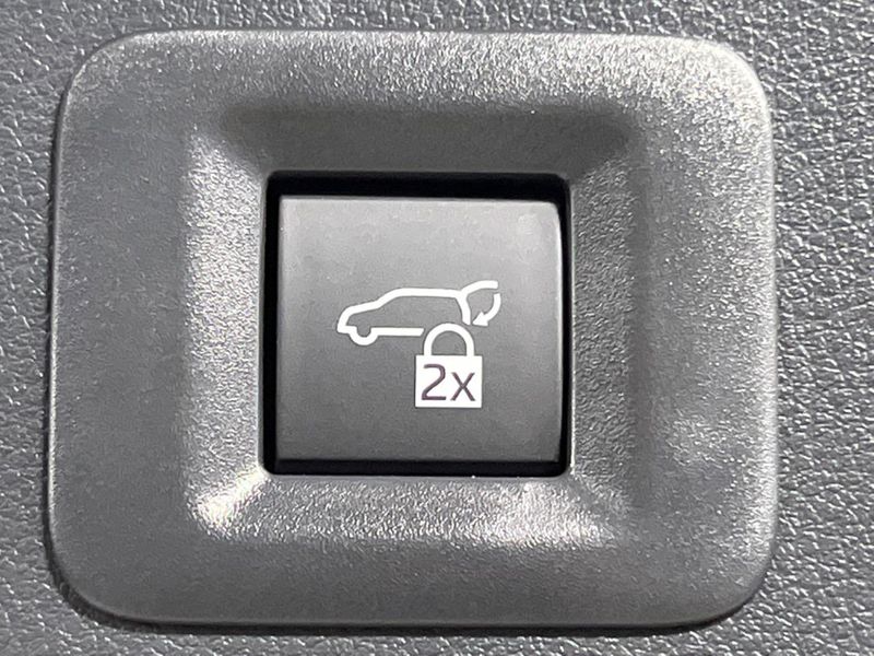 2024 Toyota Alphard 3BA-AGH40W (UW-6a4b1b130d388)[17]