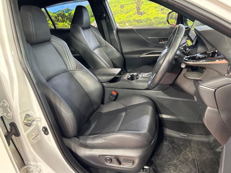 2023 Toyota Harrier Hybrid 6AA-AXUH80 (UW-6a4b1b33793c7)[26]